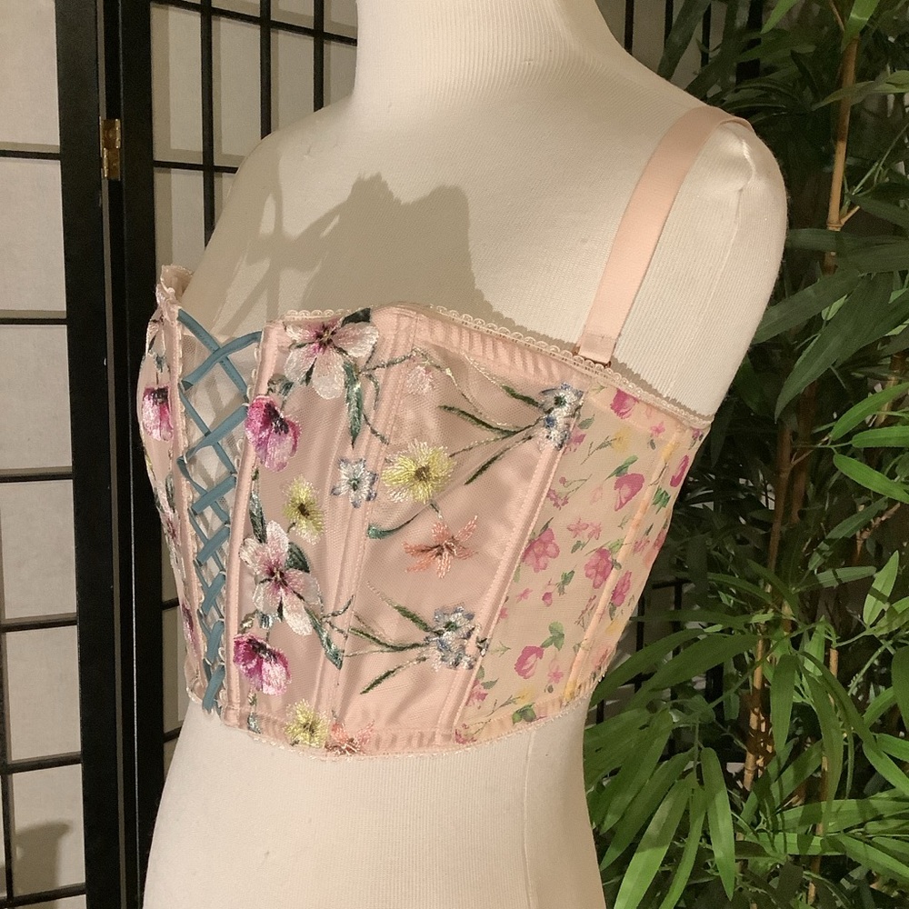 Victoria's Secret Dream Angels Floral Embroidered Bustier Top - Picture 3 of 5